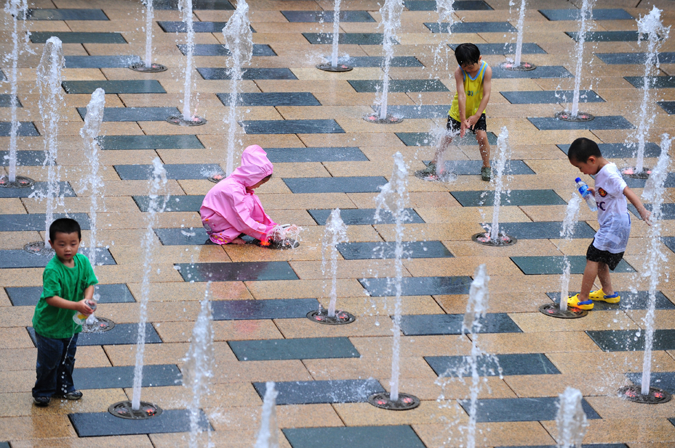 Outdoor Square Interactive Floor Fountain